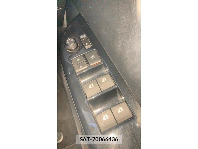 Toyota HILUX TRUCK 2019-04 8829409-12