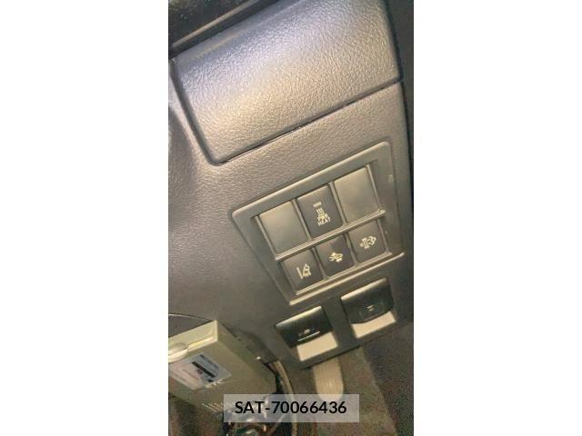 Toyota HILUX TRUCK 2019-04 8829409-13