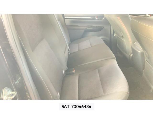 Toyota HILUX TRUCK 2019-04 8829409-25