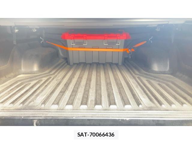 Toyota HILUX TRUCK 2019-04 8829409-26