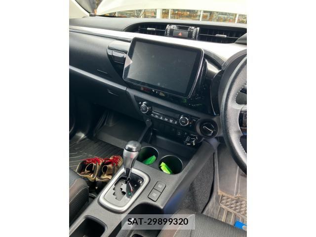 Toyota HILUX TRUCK 2021-03 8829406-20
