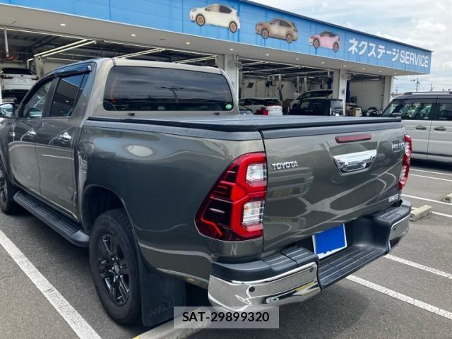 Toyota HILUX TRUCK 2021-03 8829406-3