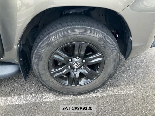 Toyota HILUX TRUCK 2021-03 8829406-4