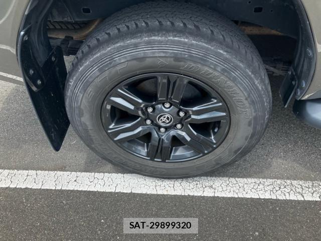 Toyota HILUX TRUCK 2021-03 8829406-5