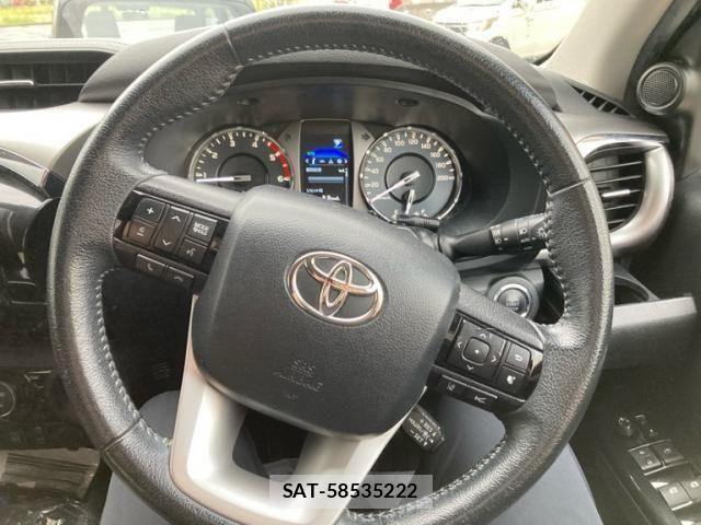 Toyota HILUX TRUCK 2023-10 8829407-18