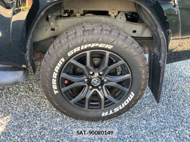 Toyota HILUX TRUCK 2022-09 8829403-7