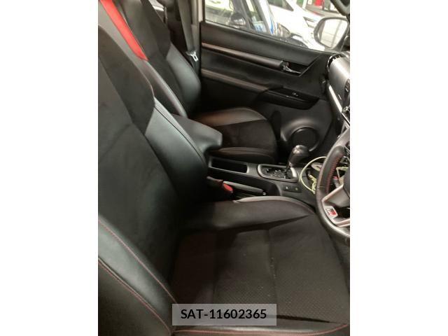 Toyota HILUX TRUCK 2024-01 8849296-6