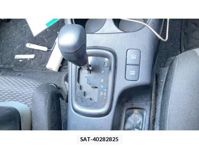 Toyota HILUX TRUCK 2018-09 8871157-17