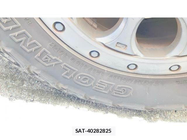 Toyota HILUX TRUCK 2018-09 8871157-3