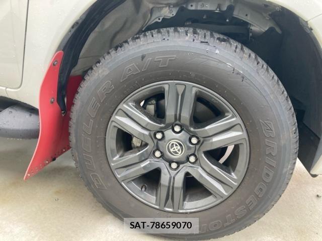 Toyota HILUX TRUCK 2023-12 8880071-4