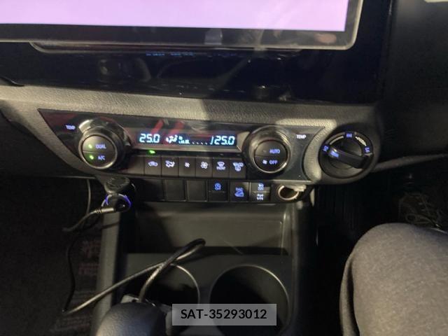 Toyota HILUX TRUCK 2022-08 8880072-18