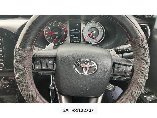 Toyota HILUX TRUCK 2023-03 8880070-16