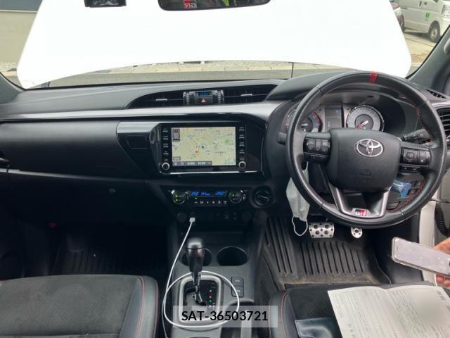 Toyota HILUX TRUCK 2022-12 8883706-8