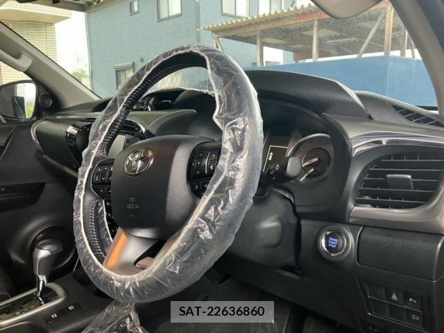 Toyota HILUX TRUCK 2020-11 8883707-13