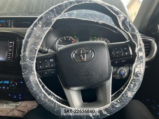 Toyota HILUX TRUCK 2020-11 8883707-17