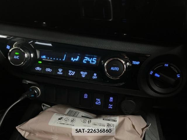 Toyota HILUX TRUCK 2020-11 8883707-24