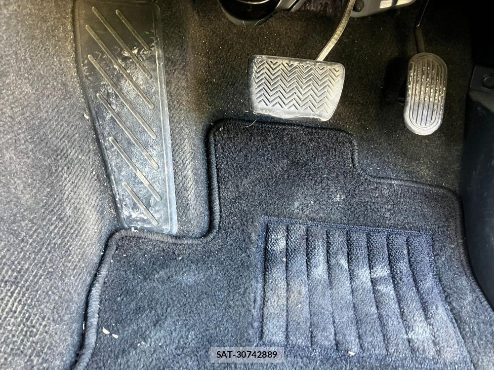 Toyota HILUX TRUCK 2018 932717-24