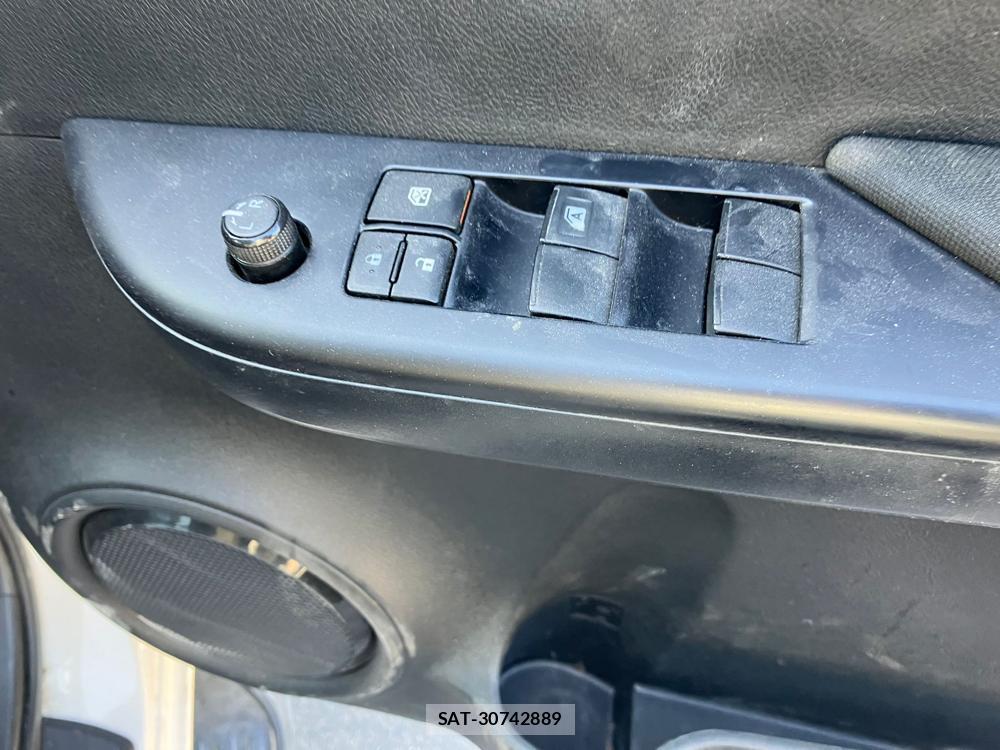 Toyota HILUX TRUCK 2018 932717-25