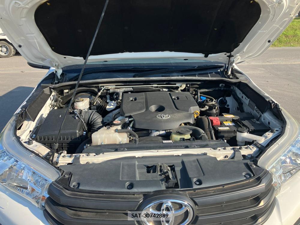 Toyota HILUX TRUCK 2018 932717-33