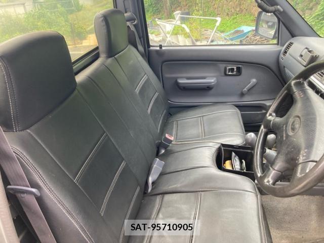 Toyota HILUX TRUCK 2001-09 8780547-9