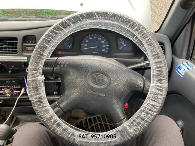 Toyota HILUX TRUCK 2001-09 8780547-21