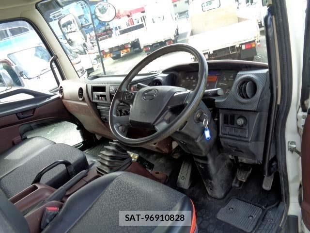 Hino RANGER 2021-01 8245420-2