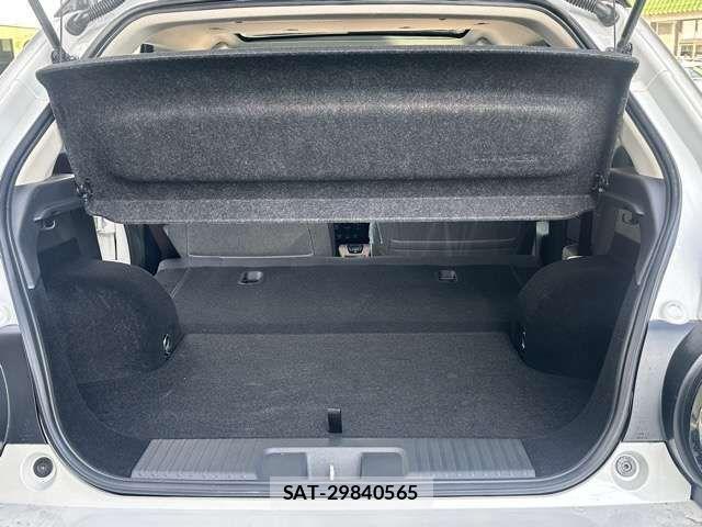 Honda e 2024-04 2666678-9