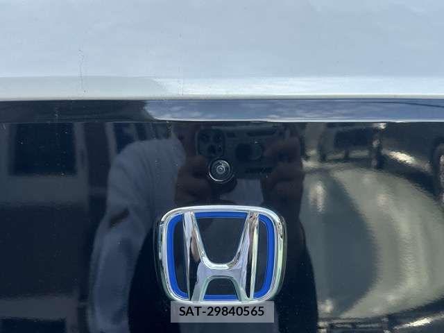 Honda e 2024-04 2666678-7