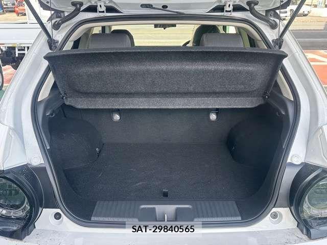 Honda e 2024-04 2666678-8
