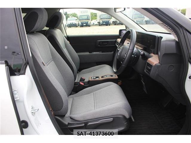 Honda e 2021-03 7058836-20