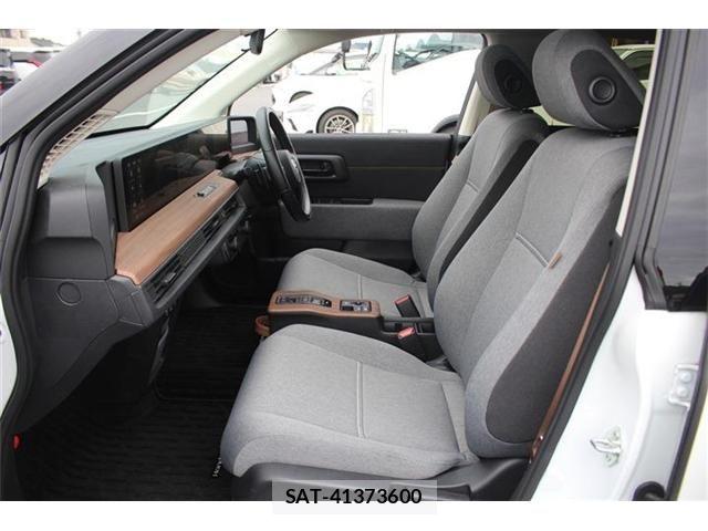 Honda e 2021-03 7058836-25