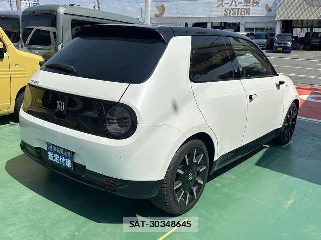 Honda e 2021-03 7617010-11