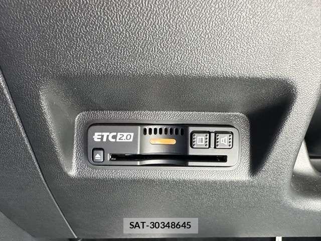 Honda e 2021-03 7617010-15