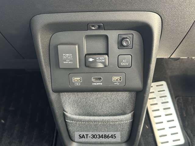 Honda e 2021-03 7617010-17
