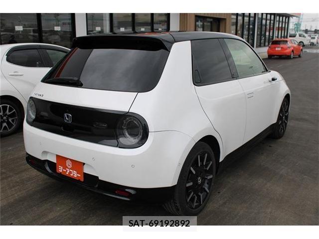 Honda e 2021-07 8230331-10