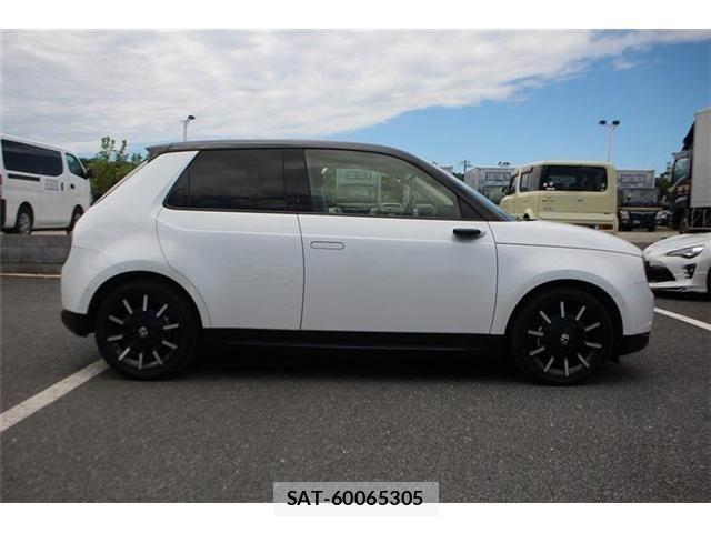 Honda e 2021-07 8245419-10