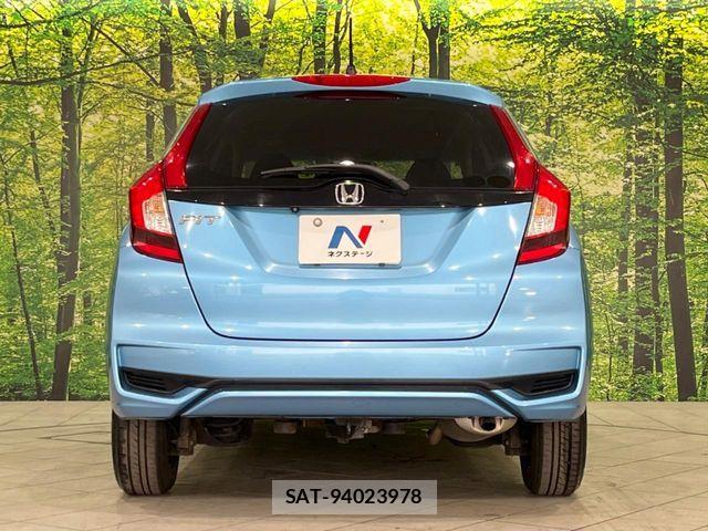 Honda FIT 2018-04 6215450-15