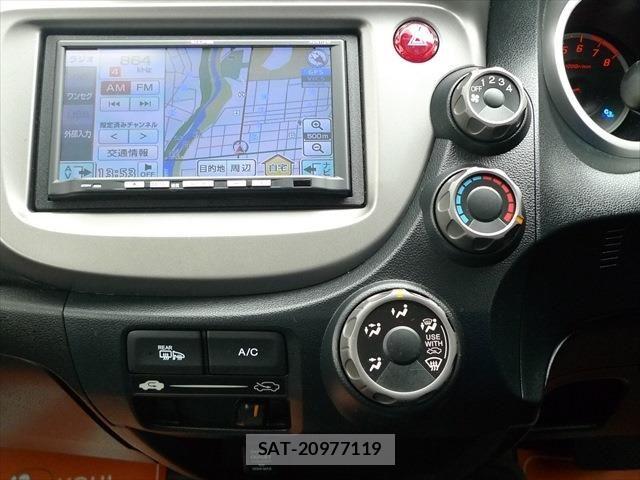 Honda FIT 2013-07 6244477-14