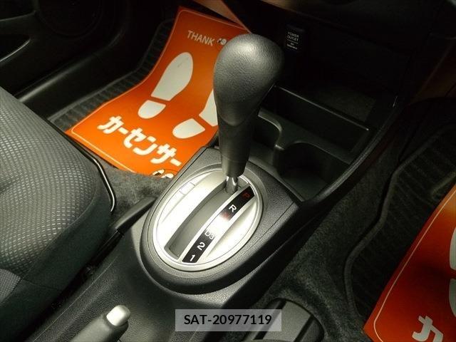 Honda FIT 2013-07 6244477-16