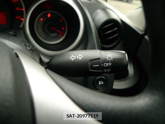 Honda FIT 2013-07 6244477-19