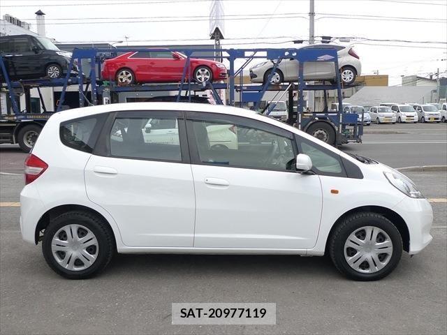 Honda FIT 2013-07 6244477-7
