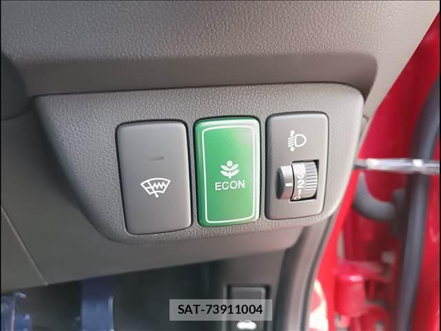 Honda FIT 2013-06 6676285-16