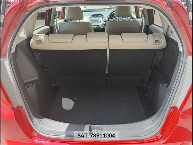 Honda FIT 2013-06 6676285-25
