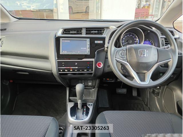Honda FIT 2018-01 6906230-2
