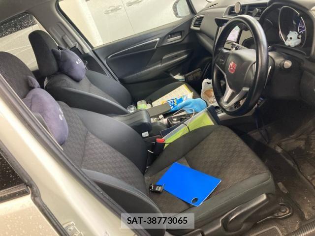 Honda FIT 2013-10 7219555-15