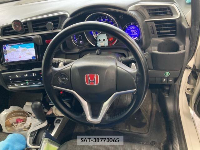 Honda FIT 2013-10 7219555-21