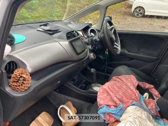 Honda FIT 2013-04 7251035-13