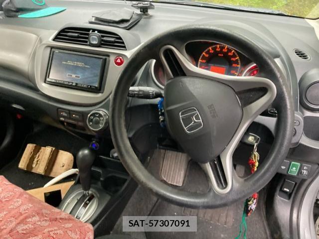 Honda FIT 2013-04 7251035-19