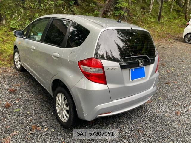 Honda FIT 2013-04 7251035-3