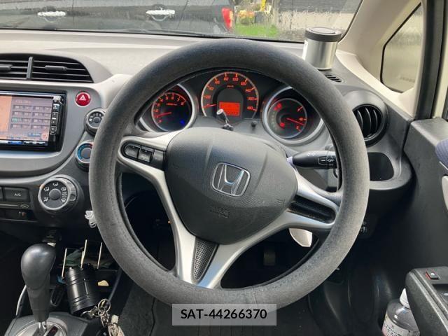 Honda FIT 2011-06 7251038-11